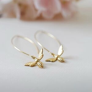Gold Dangle Bee Design Retro Unique Earrings